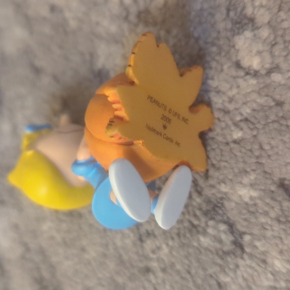 2006 " it's the Great pumpkin" Sally Hallmark ornament🎃 - Picture 6 of 11